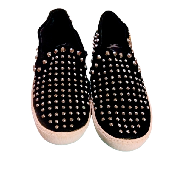 SAM EDELMAN Black w/Silver Studs Slip-on Sneakers Size 6M - Picture 1 of 7